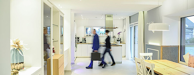 Präsenz­melder bei EMS-Götz Elektro-Multimedia-Service in Berching